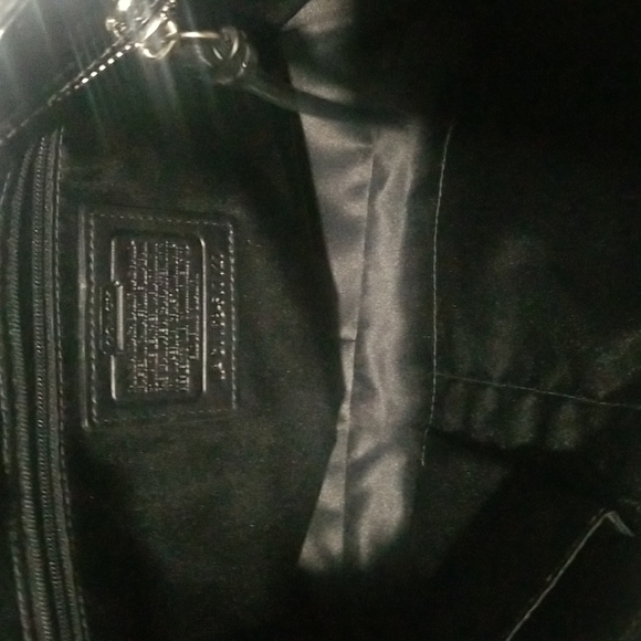 Cartera negra y beige marca coach,excelentes condiciones. - Picture 8 of 8